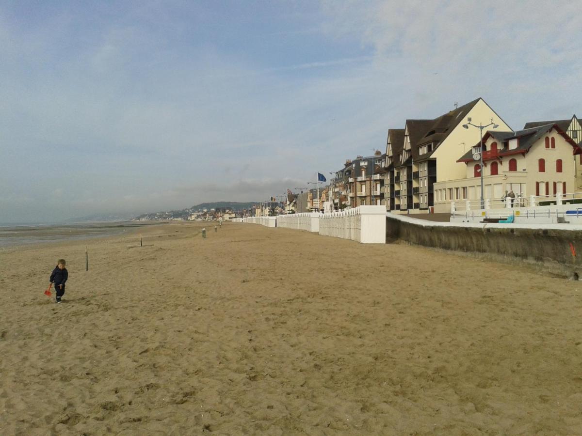 cottage duplex Villers sur mer 150 m de la plage Extérieur photo